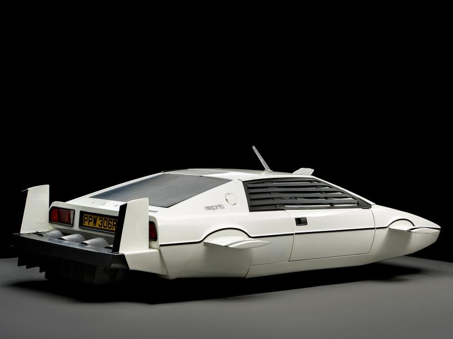  Lotus Esprit 007 The Spy Who Loved Me 1977 года  (фото 4 из 7)